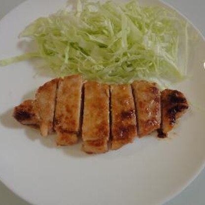 とんかつにしようと思っていたお肉で、気分を変え、こちらで作らせてもらいました（＾０＾）簡単にでき、美味しかったです！